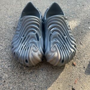 Salehe Bembury Crocs Gray Size 13